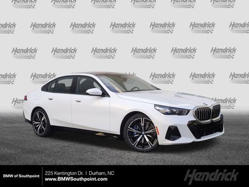 New 2026 BMW 550e xDrive 550e xDrive w/ Executive Package image 1
