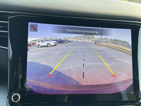 Used 2025 Jeep Wagoneer L Series II w/ 8-pass Seating Package image 29