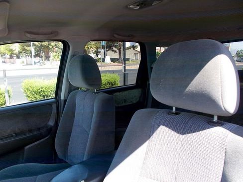 Used 2003 MAZDA Tribute LX image 19