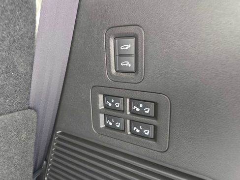 Certified 2025 INFINITI QX80 Sensory image 31