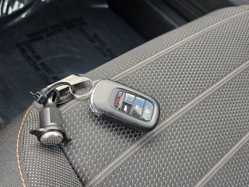 Used 2025 Honda CR-V Sport image 19