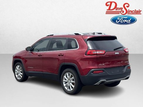 Used 2017 Jeep Cherokee Limited AWD/4WD image 9