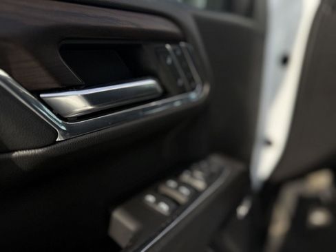 Certified 2023 GMC Sierra 1500 SLT w/ SLT Premium Plus Package image 14