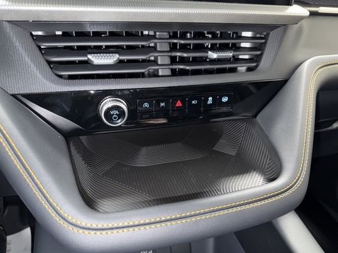 New 2026 Ford Explorer Tremor w/ Tremor Convenience Package image 24