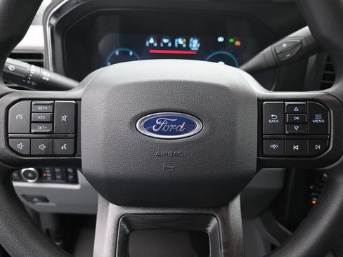 New 2026 Ford F250 XLT w/ XLT Premium Package AWD/4WD image 11