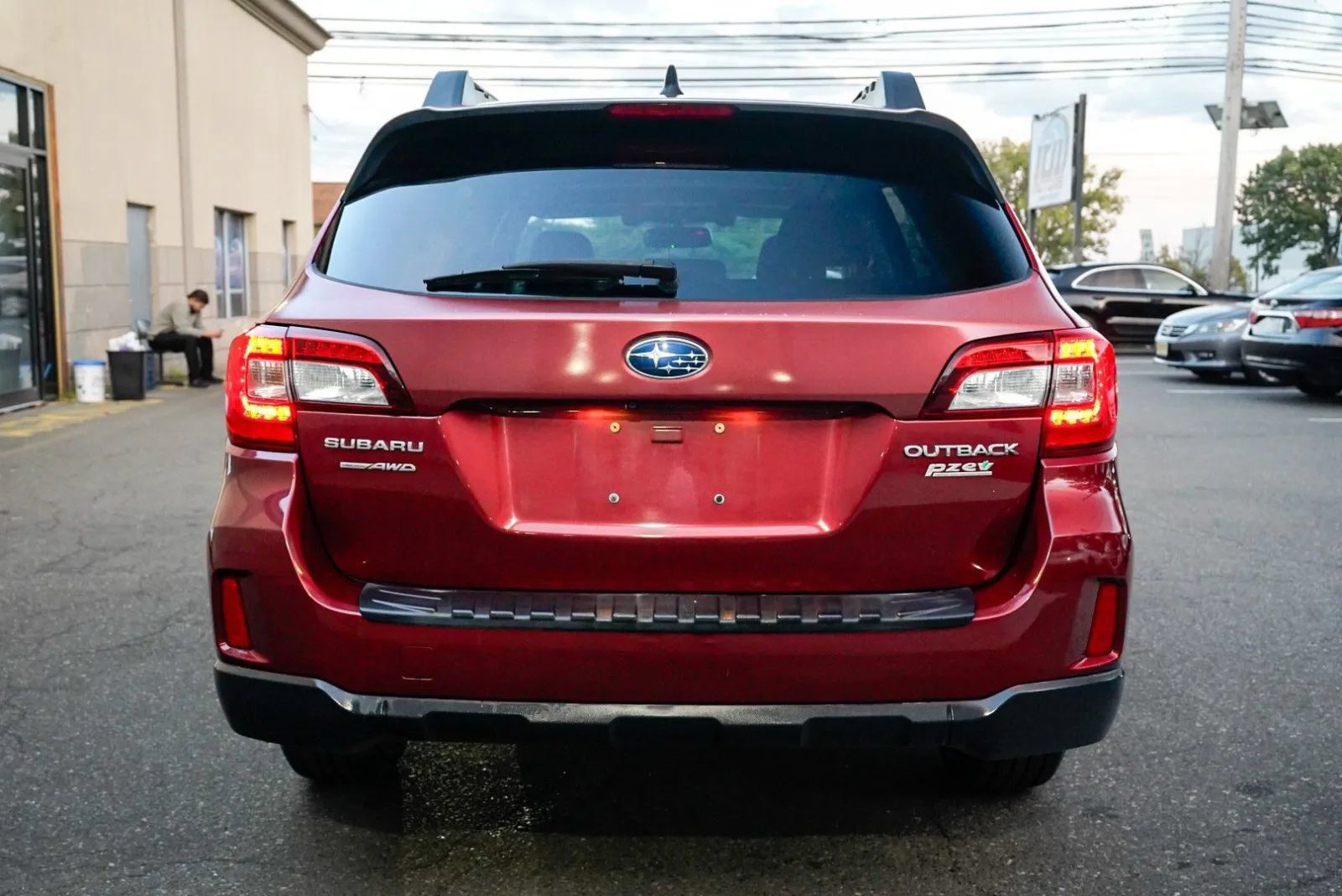 Used 2016 Subaru Outback 2.5i Limited AWD/4WD image 7