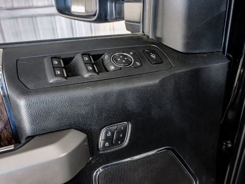 Used 2019 Ford F250 Lariat w/ Lariat Ultimate Package image 44