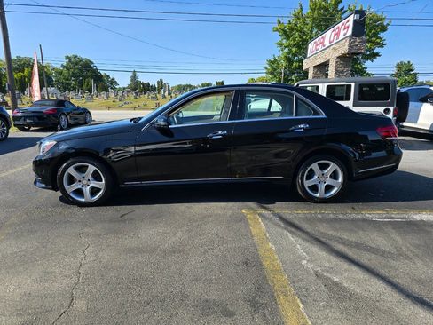 Used 2016 Mercedes-Benz E 250 4MATIC Sedan image 6