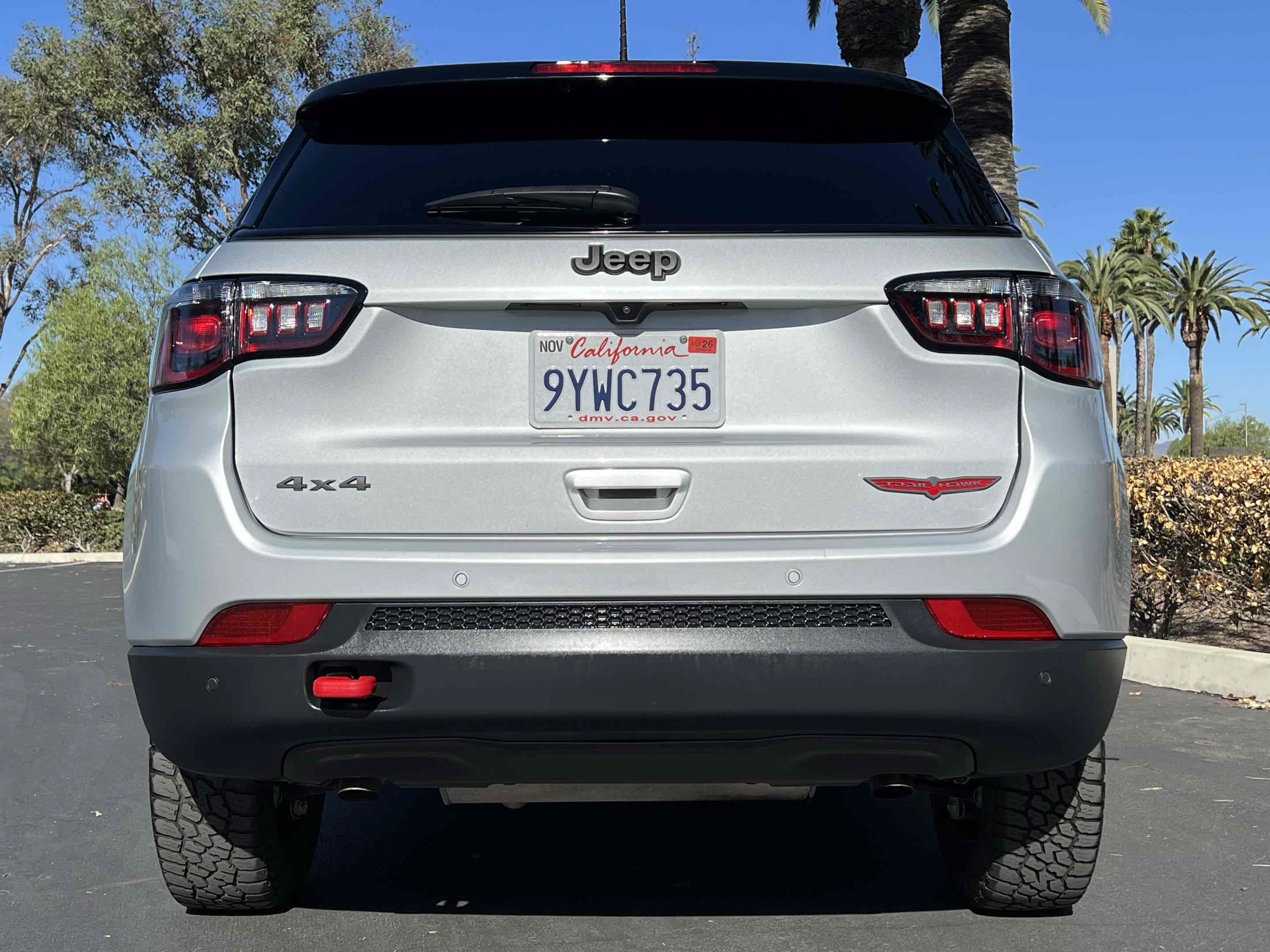 Used 2025 Jeep Compass Trailhawk AWD/4WD image 43