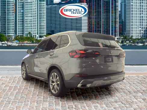 Used 2025 BMW X5 xDrive40i image 10