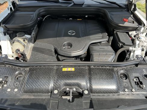 Certified 2024 Mercedes-Benz GLS 450 4MATIC w/ AMG Line Exterior image 36