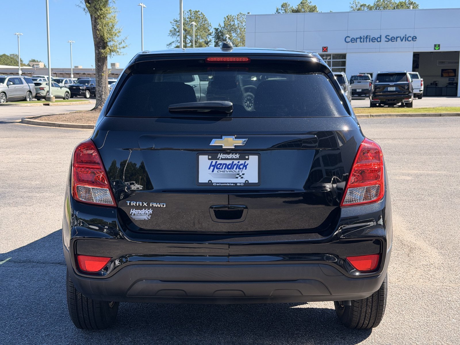 Used 2022 Chevrolet Trax LS w/ Tint and Cruise Package AWD/4WD image 11
