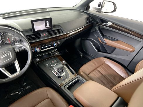 Used 2019 Audi Q5 2.0T Premium w/ Convenience Package image 23