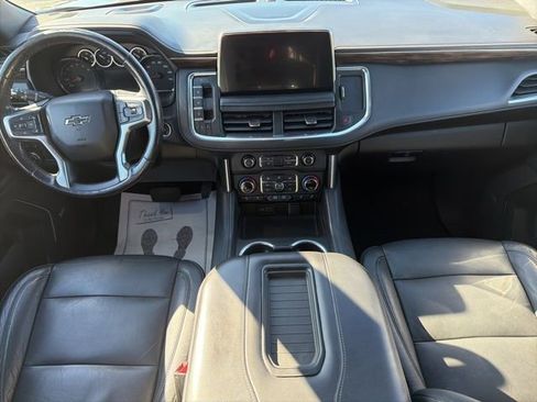 Used 2021 Chevrolet Tahoe Z71 w/ Z71 Signature Package image 16