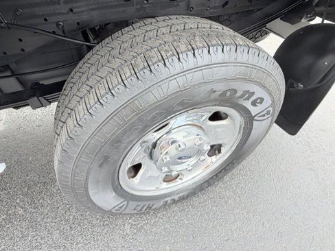 Used 2005 Ford F250 XLT AWD/4WD image 11