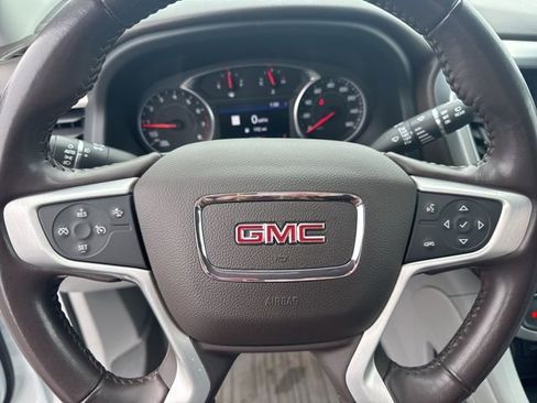 Used 2021 GMC Acadia SLT w/ LPO, Floor Liner Package image 14