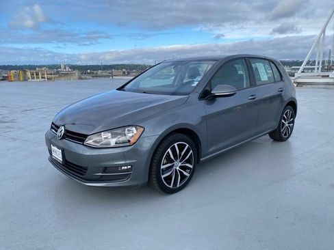 Used 2016 Volkswagen Golf SE FWD image 4