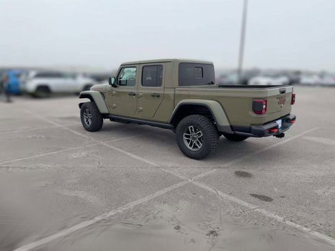 New 2026 Jeep Gladiator Mojave image 8