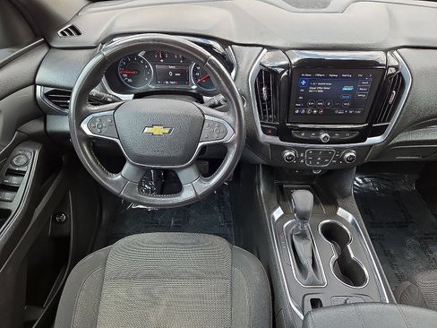 Used 2022 Chevrolet Traverse LT AWD/4WD image 19