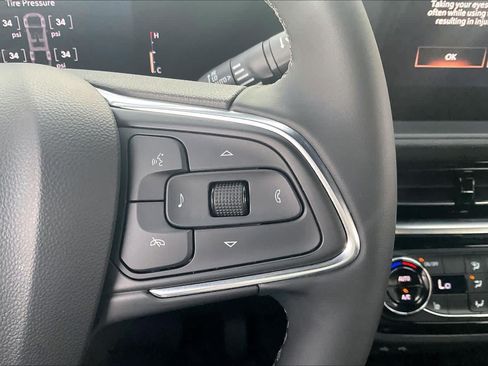 Used 2024 Buick Envista Sport Touring w/ Convenience I Package FWD image 25