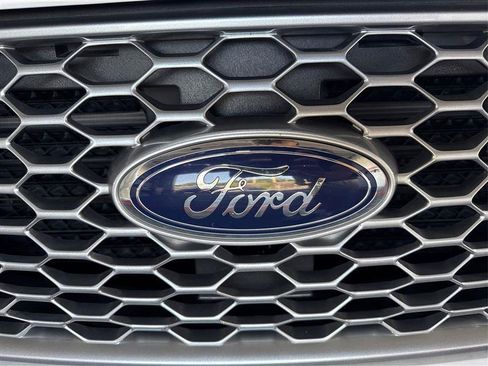 Used 2024 Ford Edge SEL AWD/4WD image 23
