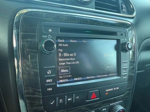 Used 2014 Buick Enclave Leather image 16