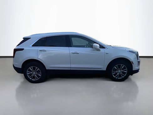Used 2023 Cadillac XT5 Premium Luxury image 2