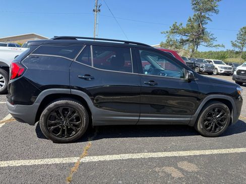 Used 2019 GMC Terrain SLE w/ Driver Convenience Package image 7