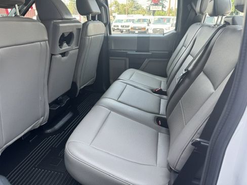 Used 2022 Ford F250 XL w/ Power Equipment Group AWD/4WD image 18
