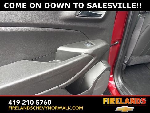 Certified 2024 Chevrolet Trax LT w/ Driver Confidence Package image 15