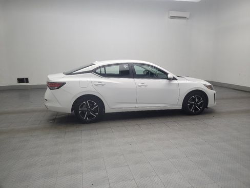 Used 2025 Nissan Sentra SV FWD image 10
