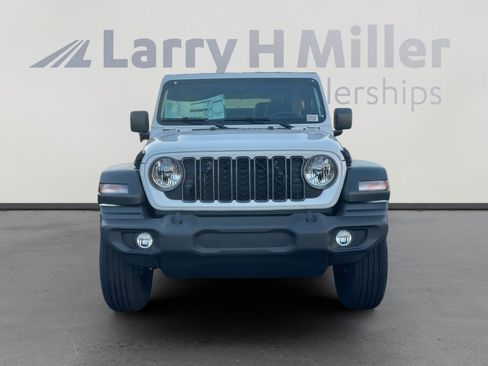 New 2026 Jeep Gladiator Rubicon image 4