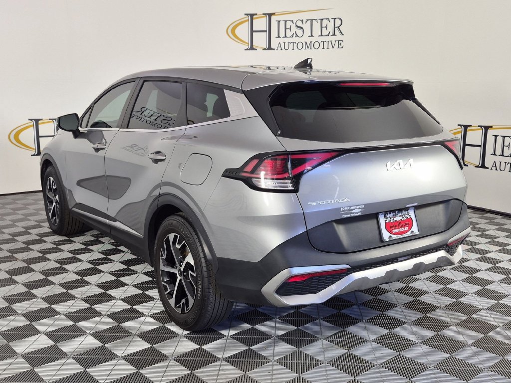 Used 2024 Kia Sportage EX FWD image 6