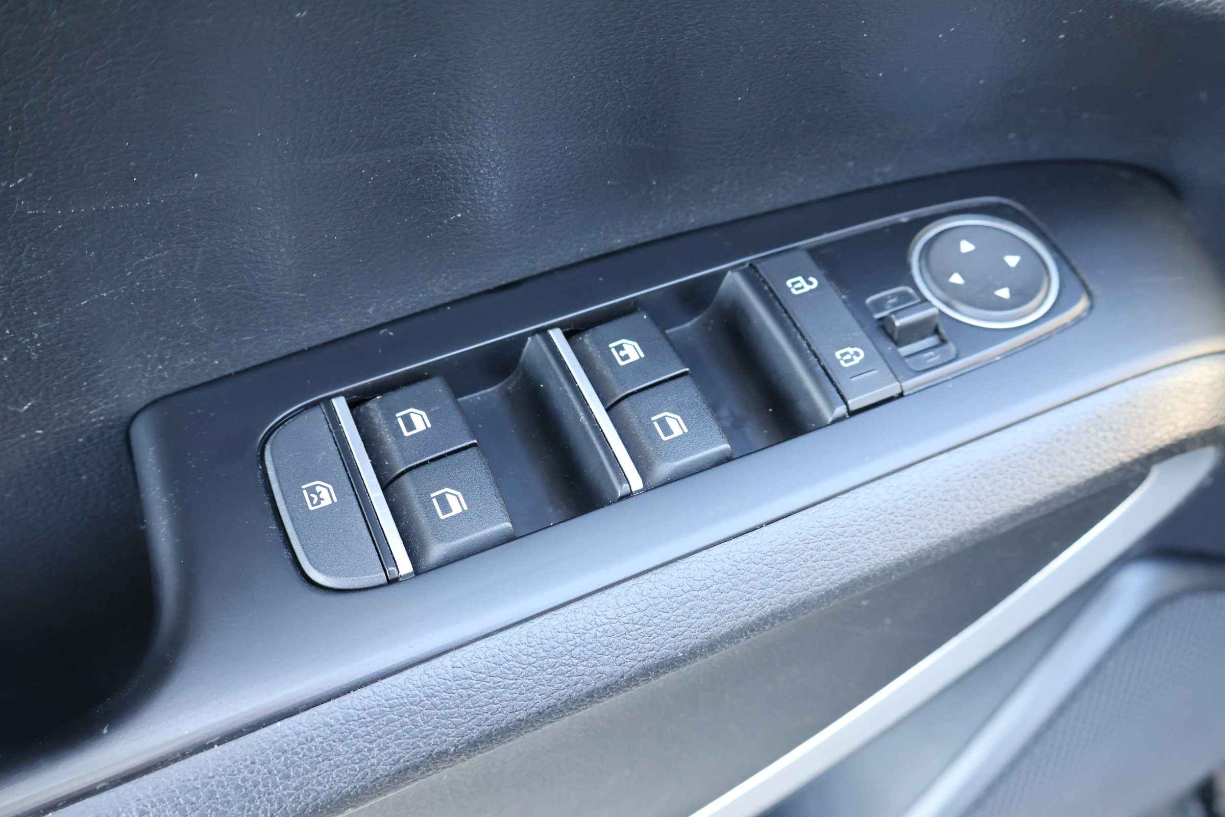 Used 2024 Kia Soul LX w/ Option Group 015 FWD image 15