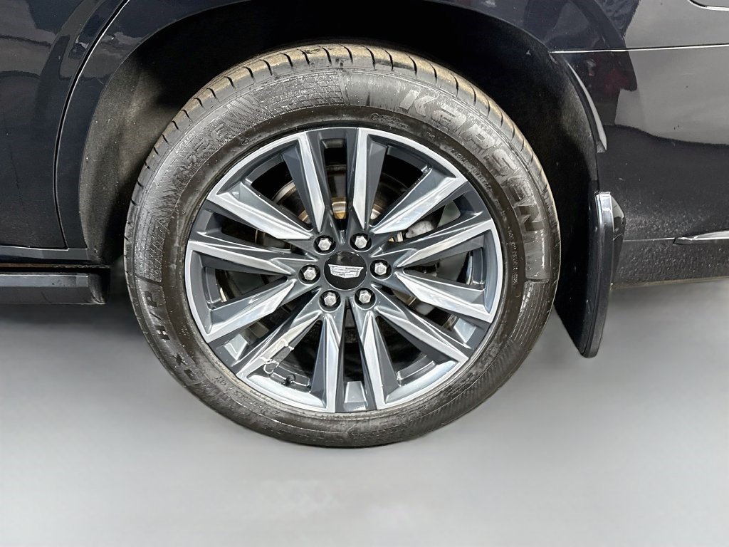 Used 2021 Cadillac Escalade Sport w/ Driver Assist Tech Package AWD/4WD image 36