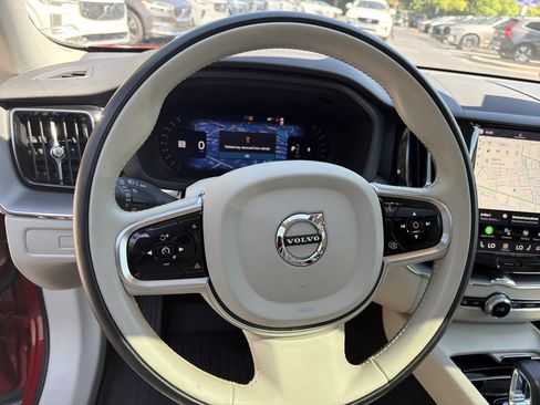 Certified 2024 Volvo XC60 B5 Core w/ Protection Package AWD/4WD image 18