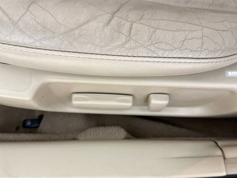 Used 2003 Toyota Avalon XL image 21