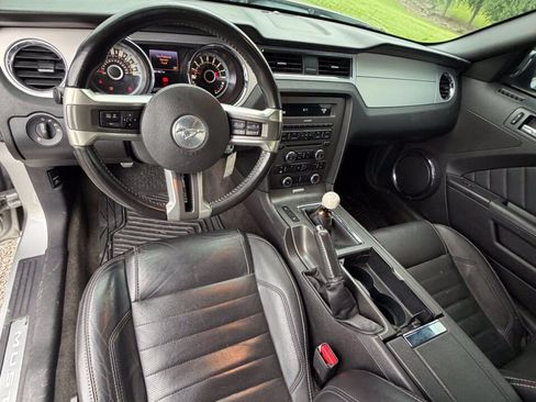 Used 2013 Ford Mustang Premium RWD image 28