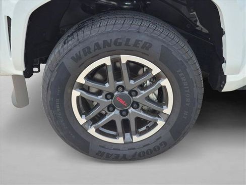 Used 2026 Toyota Tacoma TRD Sport RWD image 9