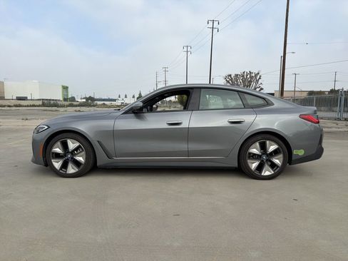 Used 2023 BMW i4 eDrive40 w/ Premium Package image 2