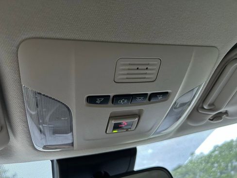 Used 2022 Toyota Corolla LE image 27