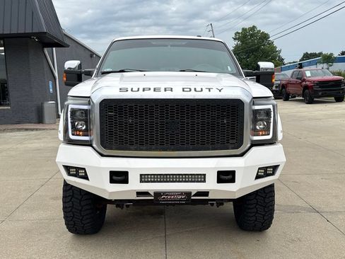Used 2016 Ford F250 Platinum w/ FX4 Off-Road Package AWD/4WD image 17