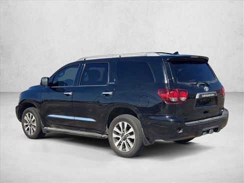 Used 2021 Toyota Sequoia Limited image 8