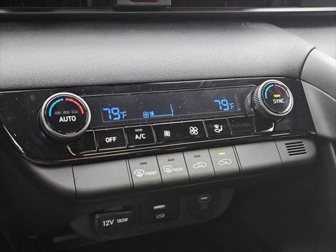 New 2026 Hyundai Elantra Sport FWD image 22
