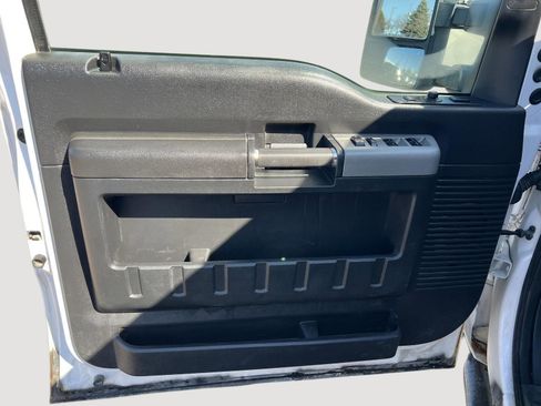 Used 2013 Ford F350 Lariat image 15
