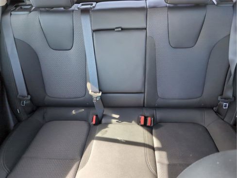 Used 2023 Buick Encore GX Select image 17