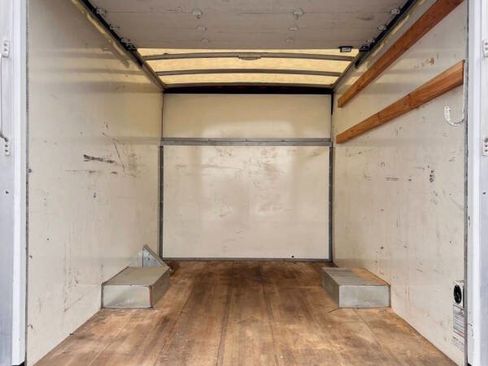 Used 2021 Chevrolet Express 3500 w/ Power Convenience Package RWD image 17