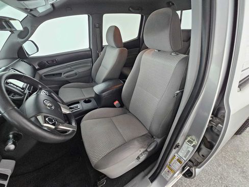 Used 2015 Toyota Tacoma PreRunner w/ Convenience Package RWD image 21