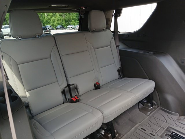 Used 2024 Chevrolet Tahoe Z71 w/ Luxury Package AWD/4WD image 15