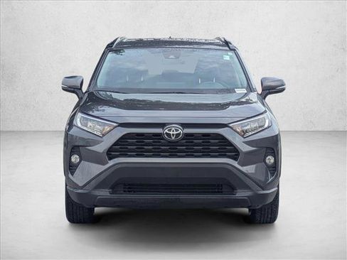 Used 2021 Toyota RAV4 XLE FWD image 2